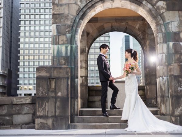 美しい写真が撮れると話題の和田倉門でフォトウェディング