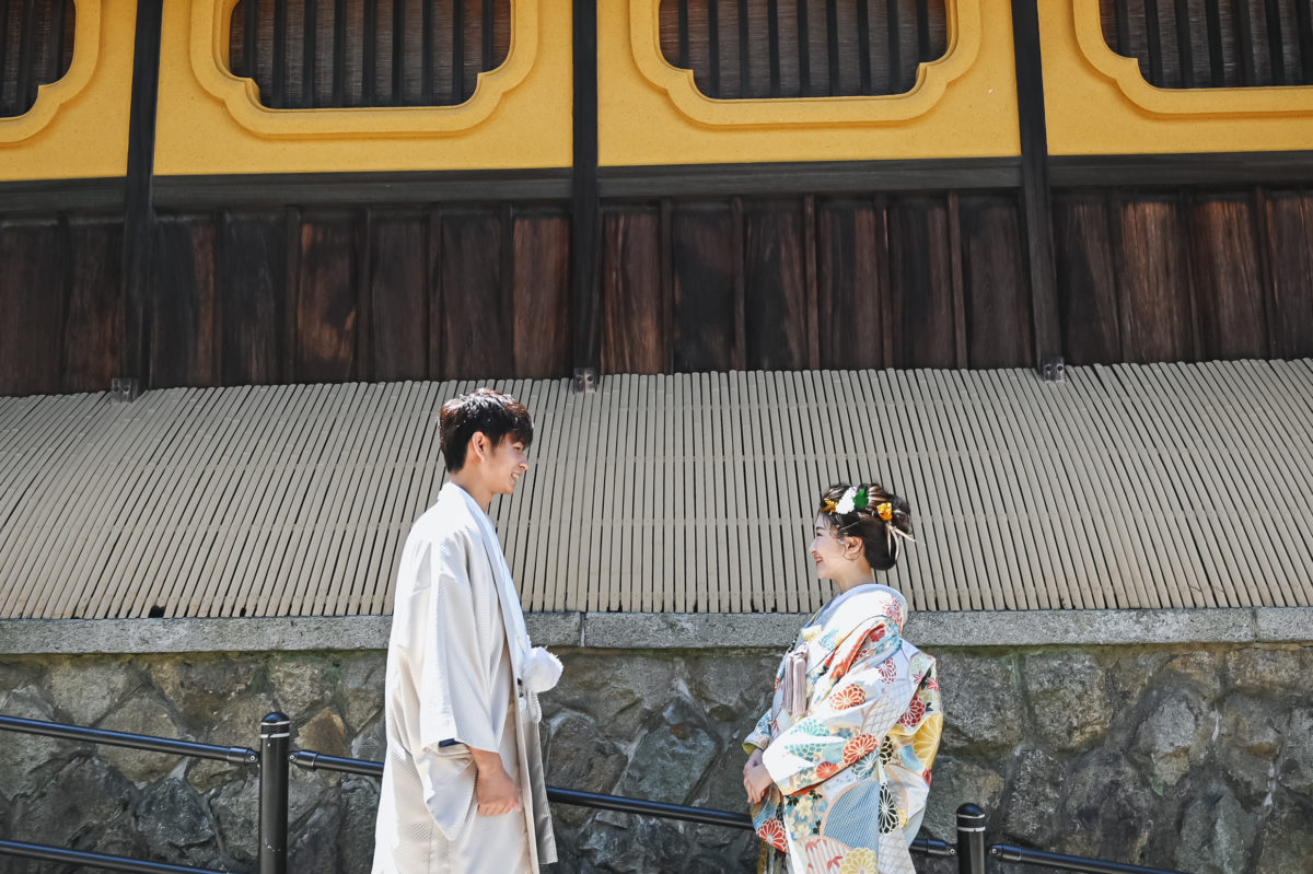 京都の街並みを活かしたフォトウェディングの一枚