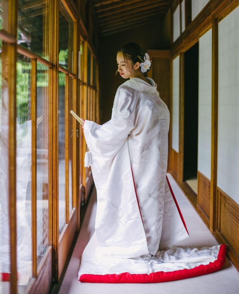 ネイビーのカラードレス