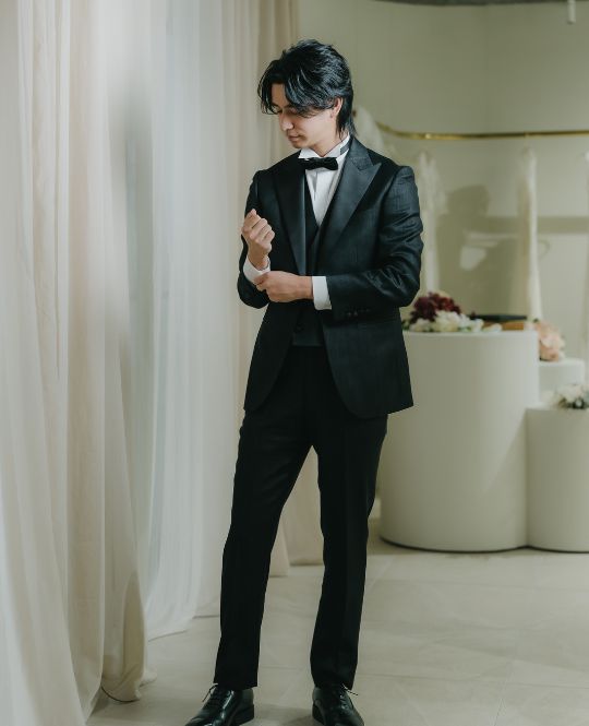 ノワールカラーのタキシード