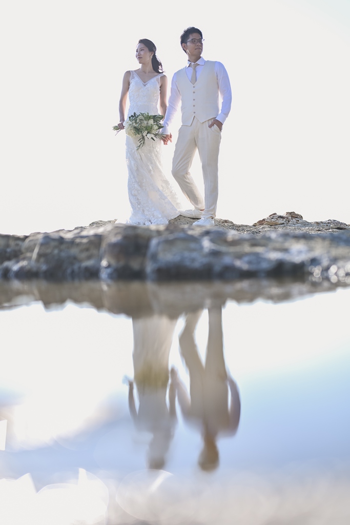内海で撮った結婚写真
