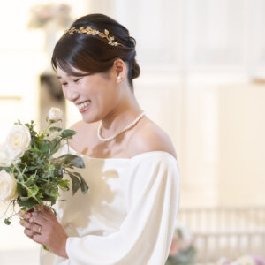 チャペルならではの雰囲気を活かした結婚写真