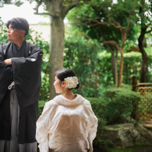 滝と竹林に包まれて。自然の中で残す、ふたりの和装前撮り の結婚写真・前撮りカット