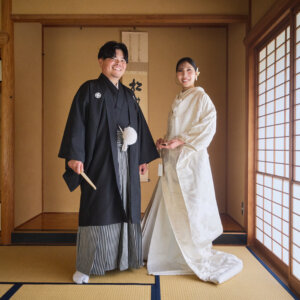 桜花亭で撮影した新郎新婦のウェディングフォト