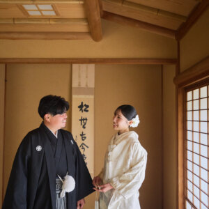 滝と竹林に包まれて。自然の中で残す、ふたりの和装前撮り の結婚写真・前撮りカット