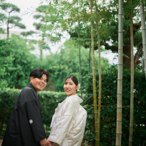 滝と竹林に包まれて。自然の中で残す、ふたりの和装前撮り の結婚写真・前撮りカット
