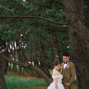 自然体の笑顔が映える、葛西臨海公園ロケーション の結婚写真・前撮りカット