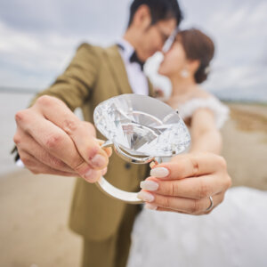 自然体の笑顔が映える、葛西臨海公園ロケーション の結婚写真・前撮りカット