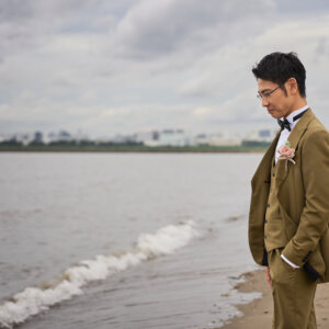 自然体の笑顔が映える、葛西臨海公園ロケーション の結婚写真・前撮りカット